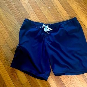 Maui Rippers made in Hawaii size 16 Women’s Bermudas